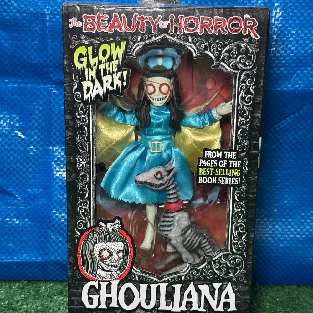 NECA The Beauty Horror Glow In The Dark! Ghouliana And Poppet Her Undead Dog